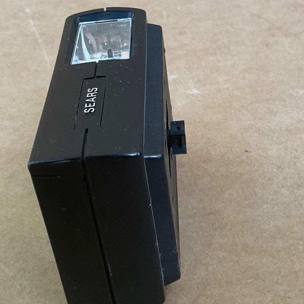 🎥 Vintage Pocket Camera Flash 🎥